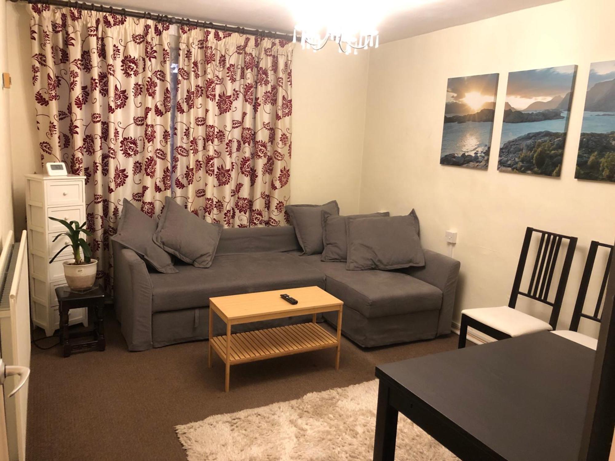 Lovely One-Bed Apartment To Rent In Лондон Экстерьер фото
